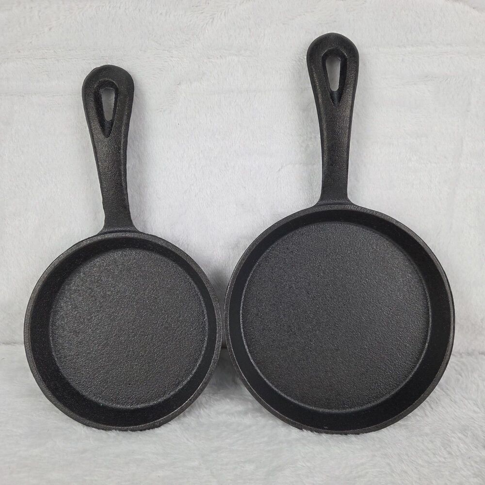 Small Cast Iron Skillets 4.5" & 5" Mini Pans Lot of 2